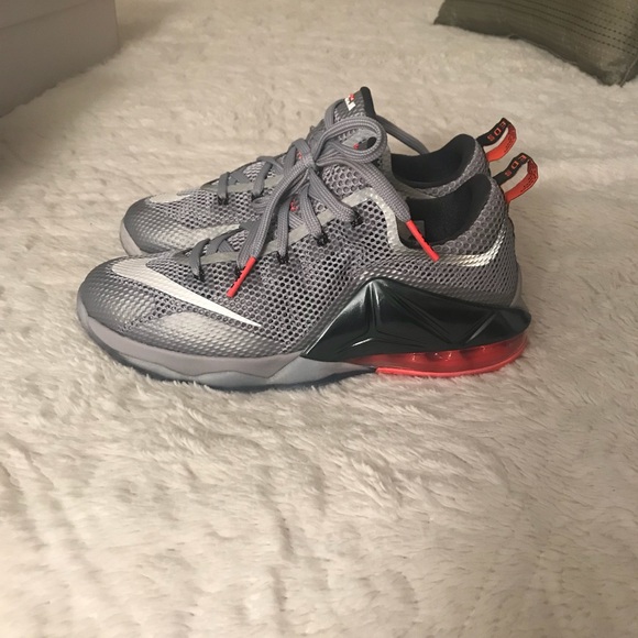 Nike Lebron size 5.5 - Picture 5 of 5